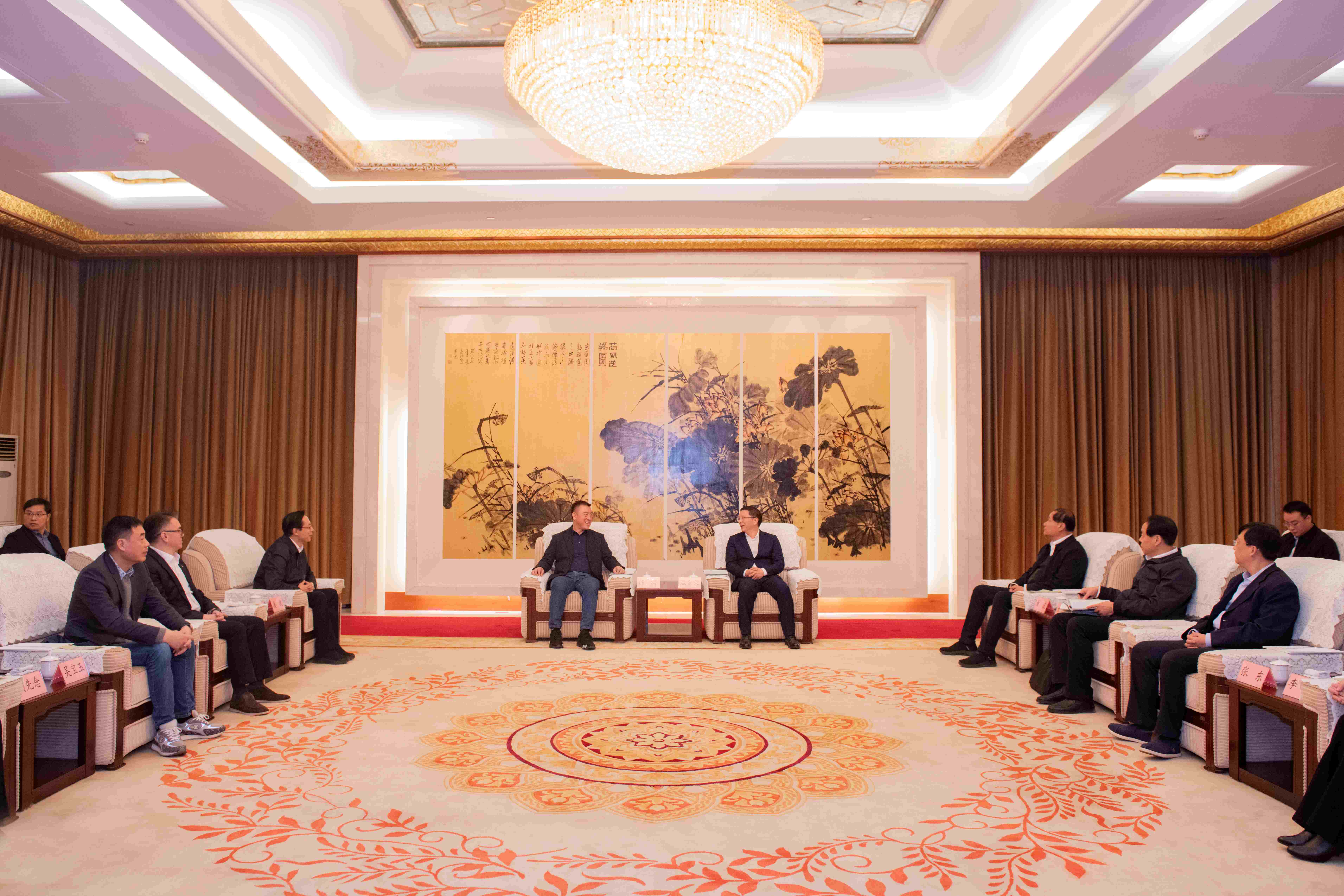 星空游戏科技董事长陈涛带领深圳市和惠州市企业家前往济宁市考察交流 